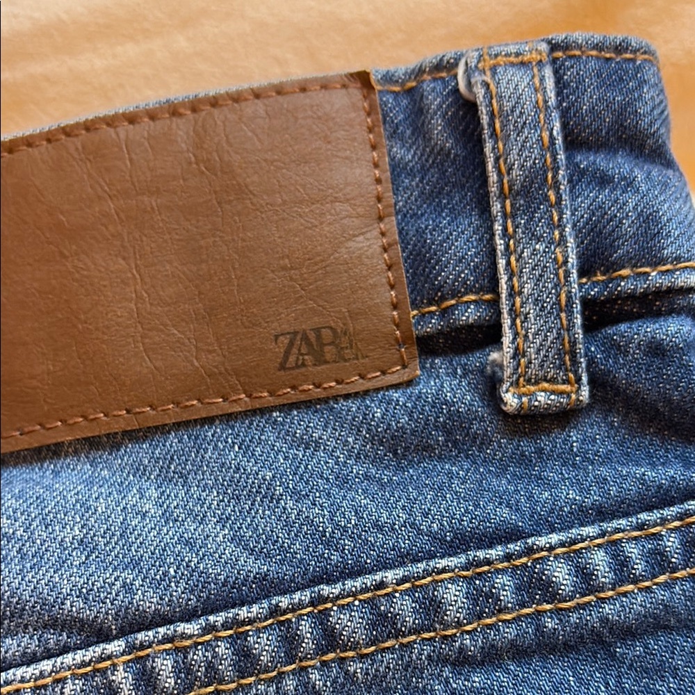 Zara Classic Indigo Denim Shorts - Picture 4 of 5